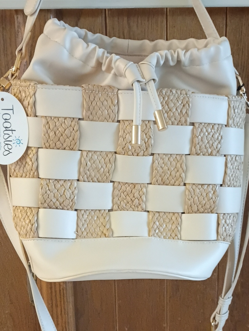 Ivory Woven Balboa Bucket Bag by Matisse NWT Adjustable Shoulder Or Hand Straps